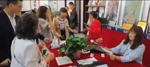 讓更多人在這里收獲成長！--- --- 記手工之家第五期全國優(yōu)秀繡娘培訓(xùn)會(huì)開啟